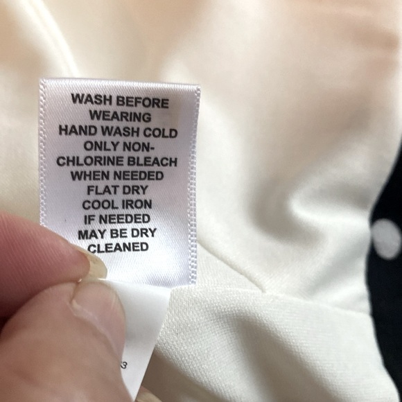 Women’s black and white polka dotted jumpsuit Size Medium - Picture 9 of 9